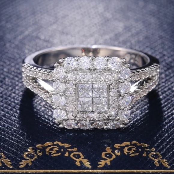 Silver Square Shape Ring - Picture 2 of 5